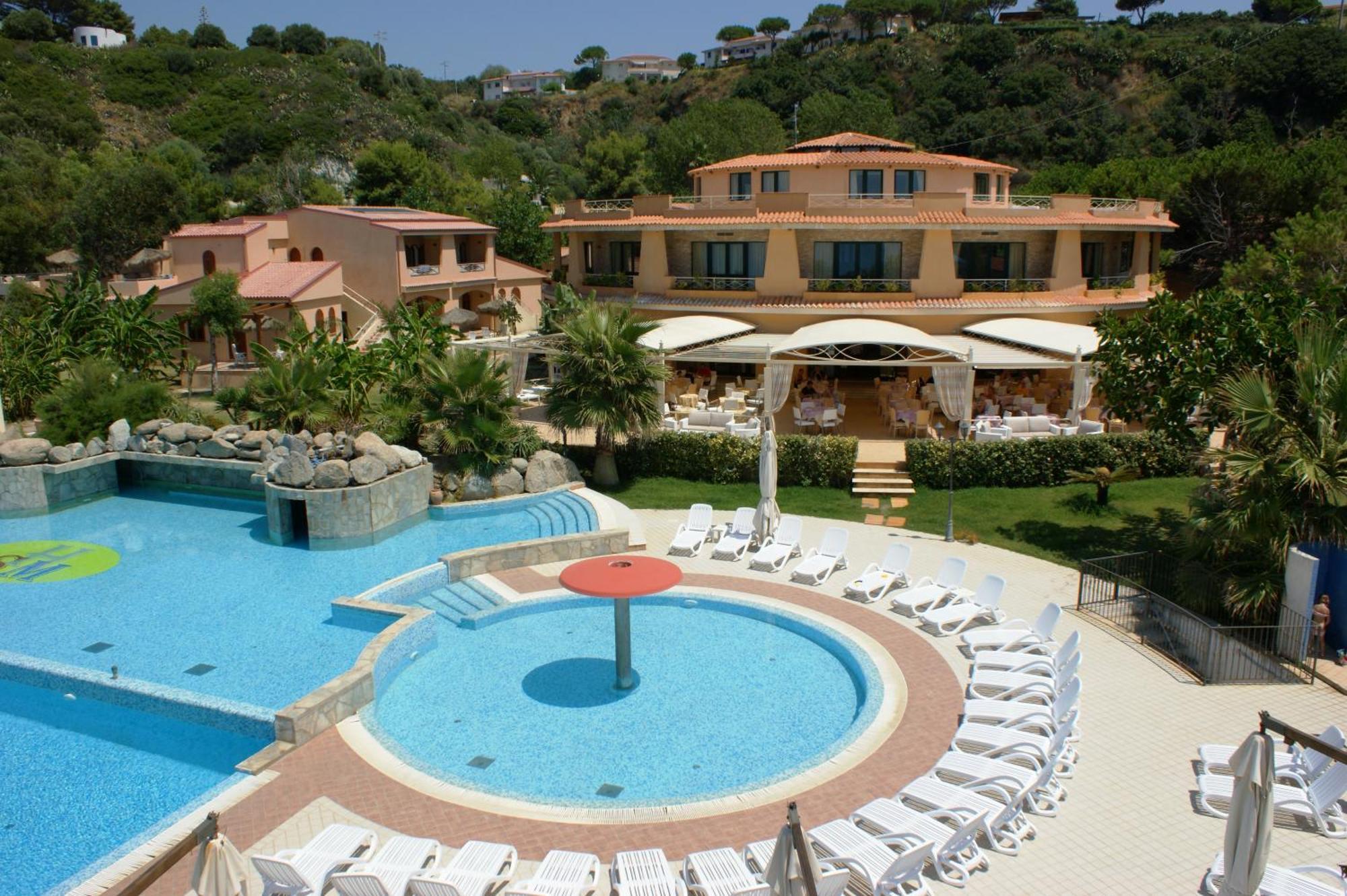 Solemare Club Village Capo Vaticano Extérieur photo